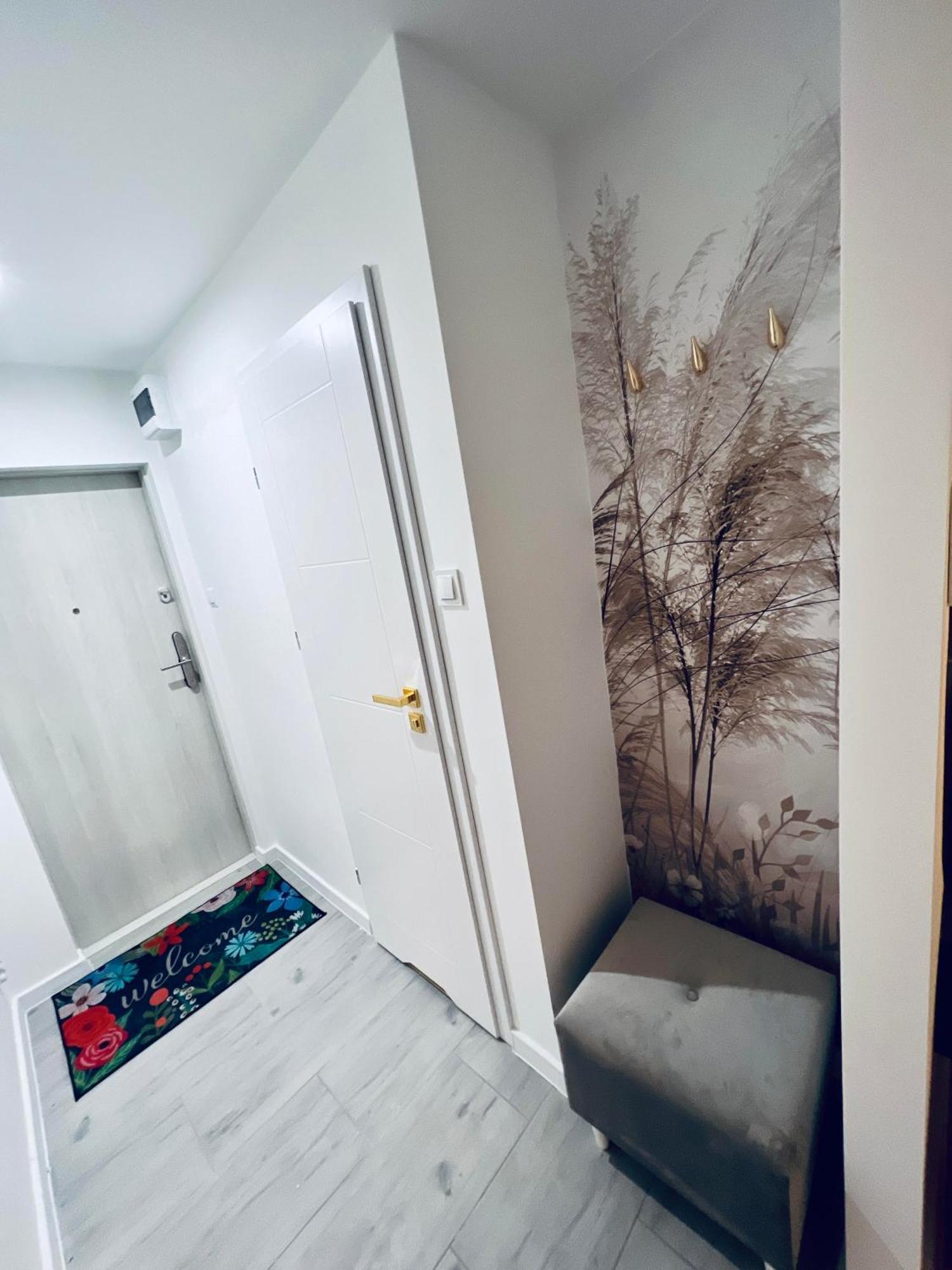 Apartament Happy Place Family & Business Targi Kielce Exterior photo